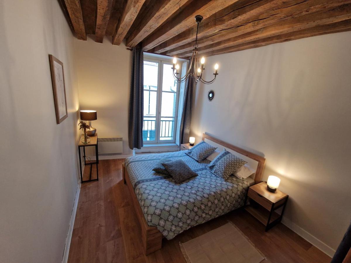 Appartamento Le Saint Jean et son parking privée Blois Esterno foto
