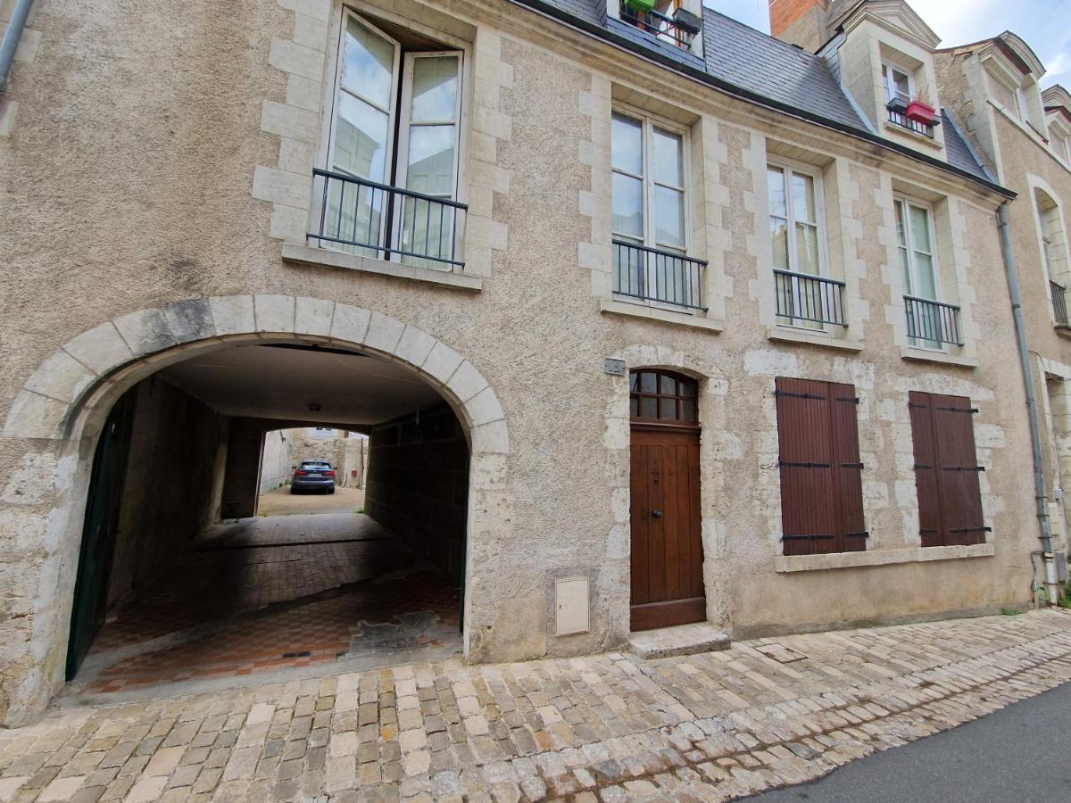 Appartamento Le Saint Jean et son parking privée Blois Esterno foto