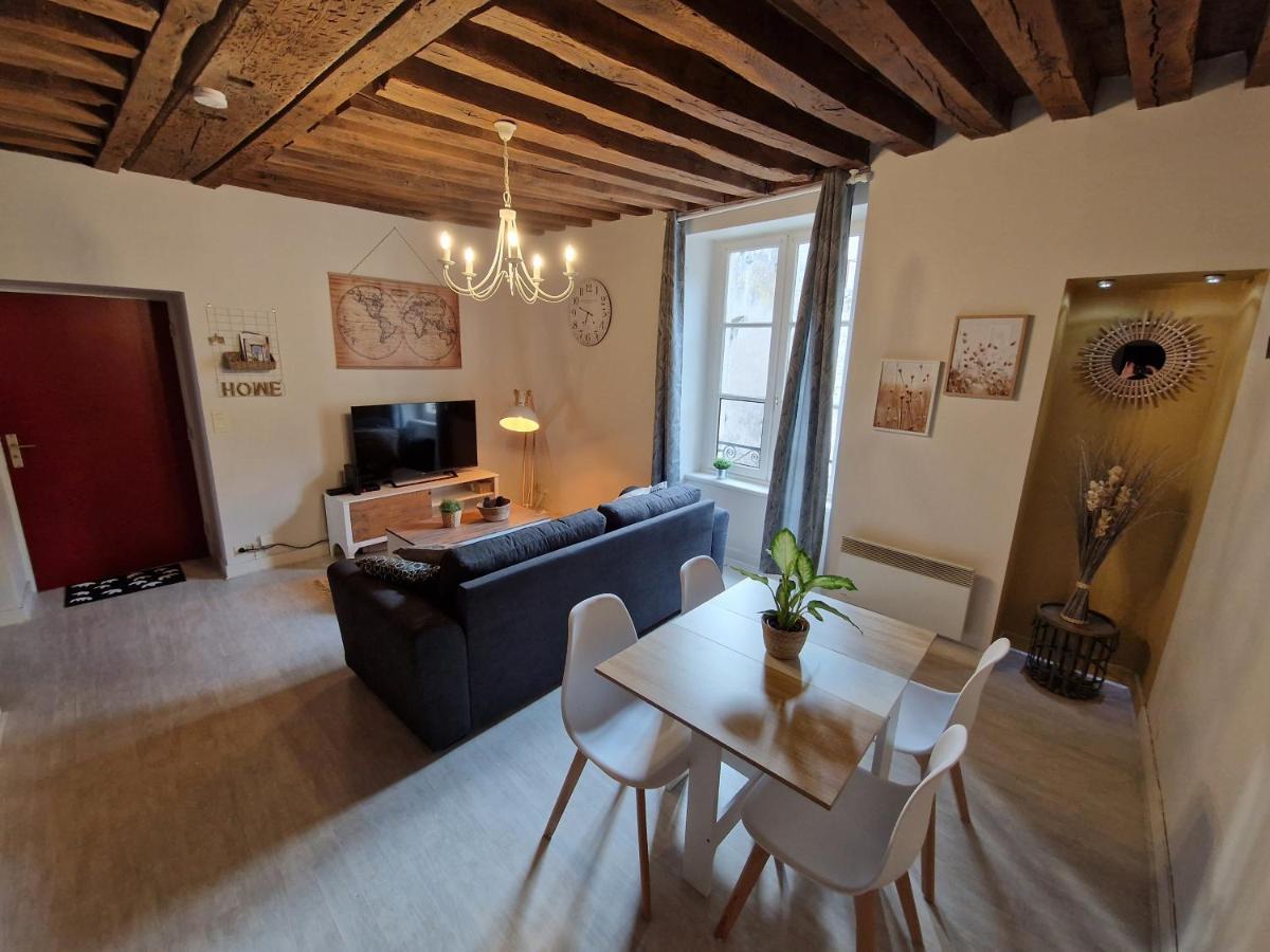Appartamento Le Saint Jean et son parking privée Blois Esterno foto